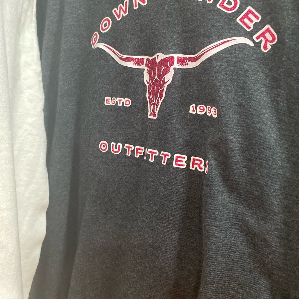 Down Under Outfitters Graphic Tee - Charcoal